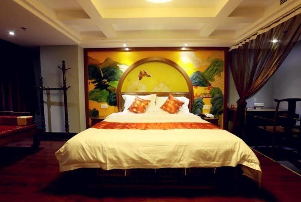 Chongqing Xinhao Theme Hotel Esterno foto